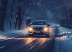 Mercedes, Samochód, Światła, Droga, Śnieg, Las, Zima