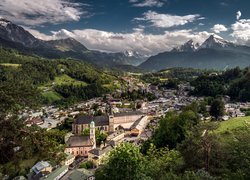 Miasto Berchtesgaden w Alpach Bawarskich