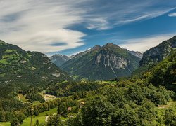Góry, Alpy, Lasy, Drzewa, Dolina, Domy, Meiringen, Kanton Berno, Szwajcaria