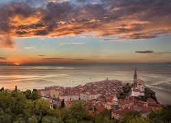 Miasto, Piran, Morze Adriatyckie, Domy, Kościół, Zachód słońca, Słowenia