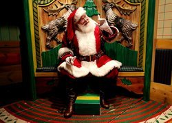 Mikołaj czekający na grzeczne dzieci