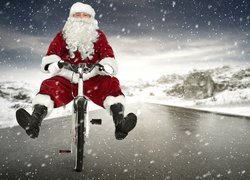 Mikołaj na rowerze