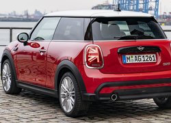 Mini Cooper rocznik 2021