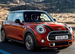 Czerwone, Mini Cooper S Hardtop, 2Door, 2018, Droga