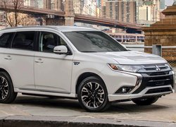 Mitsubishi Outlander, 2017