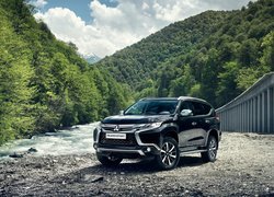 Mitsubishi Pajero Sport 2017