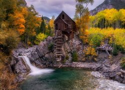 Młyn, Crystal Mill, Rzeka Crystal River, Jesień, Skały, Drzewa, Kolorado, Stany Zjednoczone