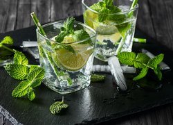 Mojito w szklankach