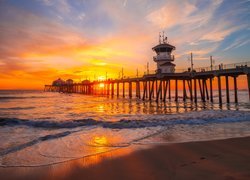 Morze, Fale, Plaża, Molo, Huntington Beach Pier, Zachód słońca, Huntington Beach, Kalifornia, Stany Zjednoczone