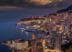 Monako wieczorową porą
