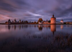 Jezioro Białe, Szuwary, Chmury, Cerkiew, Klasztor, Monastyr Świętego Cyryla Biełozierskiego, Kiriłłow, Obwód wołogodzki, Rosja