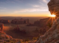 Skały, Słońce, Formacje skalne, Monument Valley, Stany Zjednoczone