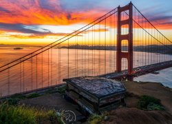 Most, Golden Gate Bridge, Cieśnina Golden Gate, Zachód słońca, Stan Kalifornia, Stany Zjednoczone