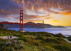 Stany Zjednoczone, Stan Kalifornia, San Francisco, Most Golden Gate Bridge, Cieśnina Golden Gate, Droga, Chmury, Zachód słońca