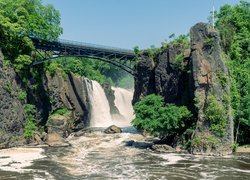 Most i wodospad nad rzeką Passaic