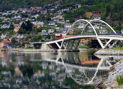Most Loftesnesbrui w Norwegii