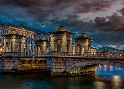 Most Łomonosowa, Wieczór, Domy, Rzeka Fontanka, Sankt Petersburg, Rosja