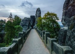 Most na formacji skalnej Bastei w Parku Narodowym Saskiej Szwajcarii