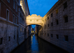Most nad kanałem w Wenecji