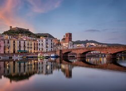 Most nad rzeką Temo w zachodniej Sardynii we Włoszech