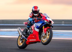 Motocykl, Honda CBR1000RR-R Fireblade SP, Tor, Wyścig, Szybkość, Ścigacz