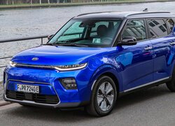 Niebieska, Kia Soul, Przód, Bok