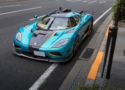 Niebieski Koenigsegg Agera