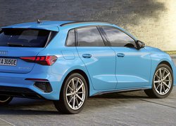 Niebieskie Audi A3 Sportback