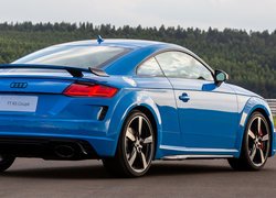 Niebieskie Audi TT RS