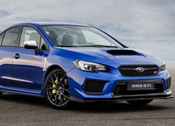 Niebieskie Subaru Impreza WRX STI