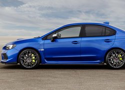 Niebieskie Subaru Impreza
