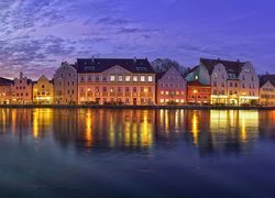 Niemieckie miasto Landshut nad rzeką Izarą