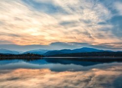 Jezioro, Dillon Lake, Góry, Chmury, Odbicie, Kolorado, Stany Zjednoczone