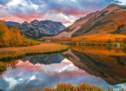 Stany Zjednoczone, Kalifornia, Eastern Sierra, Góry, Jesień, Drzewa, Chmury, Jezioro, North Lake, Odbicie