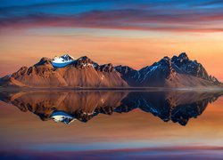 Góry, Góra Vestrahorn, Plaża Stokksnes, Zachód słońca, Odbicie, Islandia