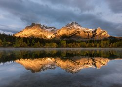 Góry, Jezioro, Wedge Pond, Las, Drzewa, Odbicie, Alberta, Kanada