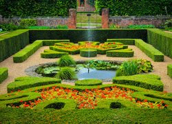 Ogród, Żywopłot, Brama, Rośliny, Kwiaty, Fontanna, Hampton Court, East Molesey, Londyn, Anglia