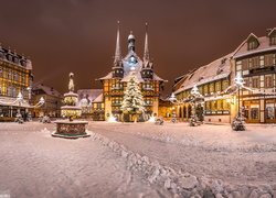 Zima, Boże Narodzenie, Choinka, Oświetlony, Rynek, Ratusz, Domy, Noc, Wernigerode, Saksonia-Anhalt, Niemcy