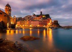 Vernazza, Morze, Oświetlona, Domy, Cinque Terre, Liguria, Włochy