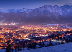 Oświetlone Zakopane zimą