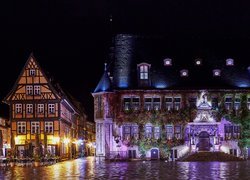 Niemcy, Saksonia, Miasto Quedlinburg, Rynek, Ratusz, Domy, Noc