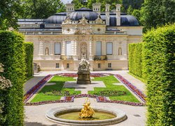 Niemcy, Bawaria, Ettal, Pałac Linderhof, Park, Fontanna, Alejki, Ogród
