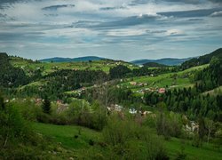 Góry Gorce, Beskidy, Domy, Wzgórza, Drzewa, Polska