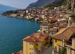 Góry, Jezioro Garda, Domy, Limone sul Garda, Włochy
