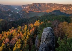 Góry Połabskie, Skały, Drzewa, Las, Park Narodowy Saskiej Szwajcarii, Niemcy