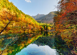 Park Narodowy Jiuzhaigou jesienią