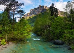 Hiszpania, Aragonia, Park Narodowy Ordesa y Monte Perdido, Rzeka, Skały, Drzewa