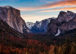 Park Narodowy Yosemite, Góry, Drzewa, Dolina Yosemite Valley, Jesień, Stan Kalifornia, Stany Zjednoczone