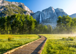 Stany Zjednoczone, Stan Kalifornia, Park Narodowy Yosemite, Góry, Ścieżka, Wodospad