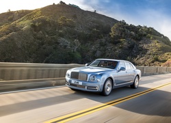 Bentley mulsanne, Droga